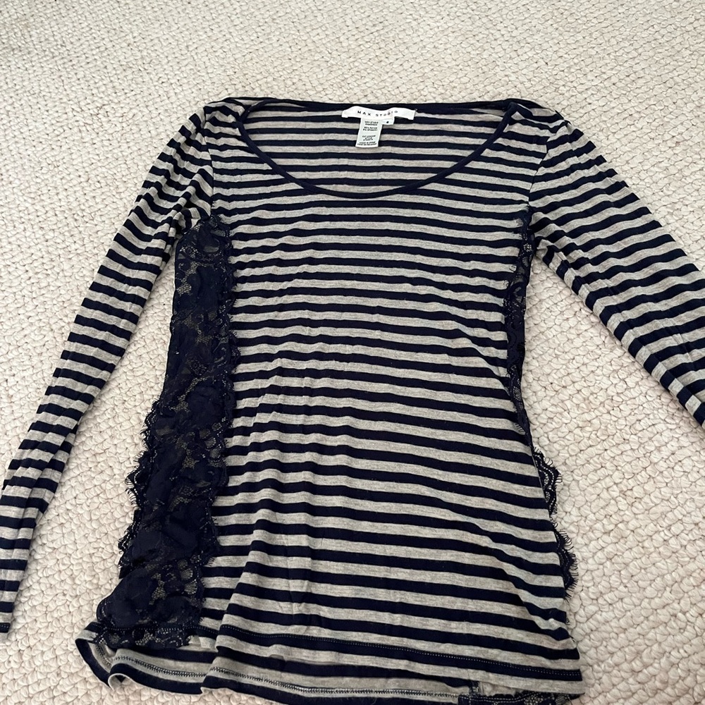 Woman’s long sleeve top